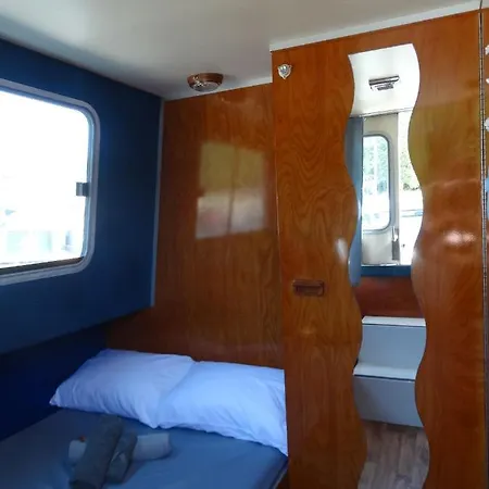 Botel Douro Houseboats *