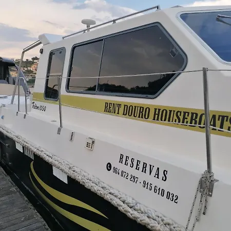 Douro Houseboats 보트호텔