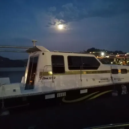 Douro Houseboats Botel