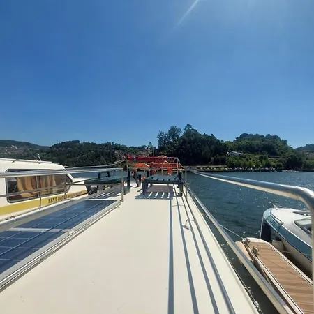بوتيل Douro Houseboats *
