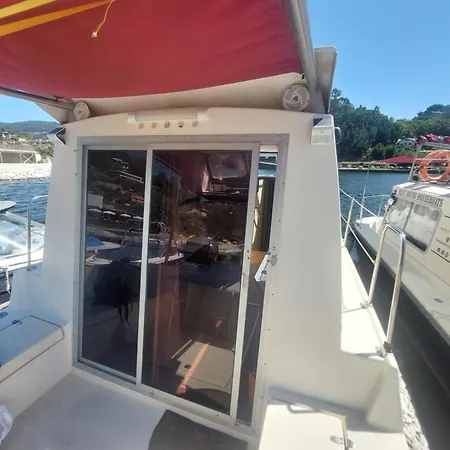 Douro Houseboats