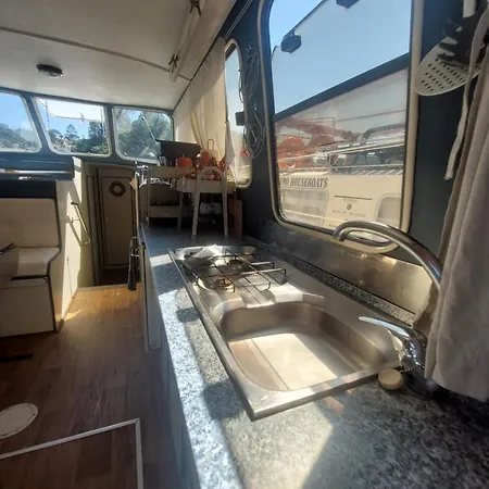 Douro Houseboats 보트호텔 Marco de Canavezes