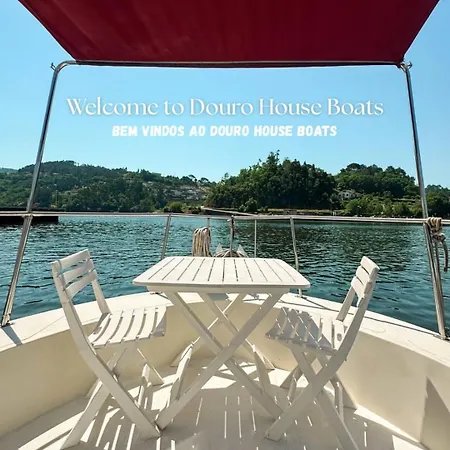 Douro Houseboats