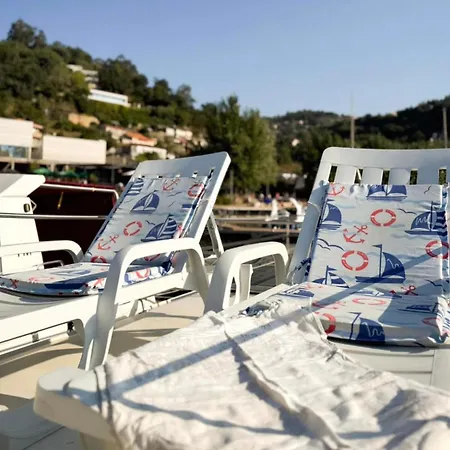 بوتيل Douro Houseboats *