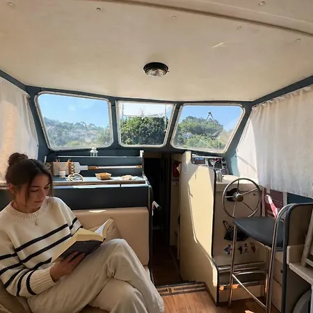 Botel Douro Houseboat *