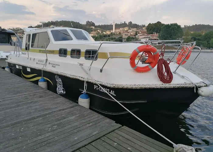Douro Houseboats * Marco de Canavezes