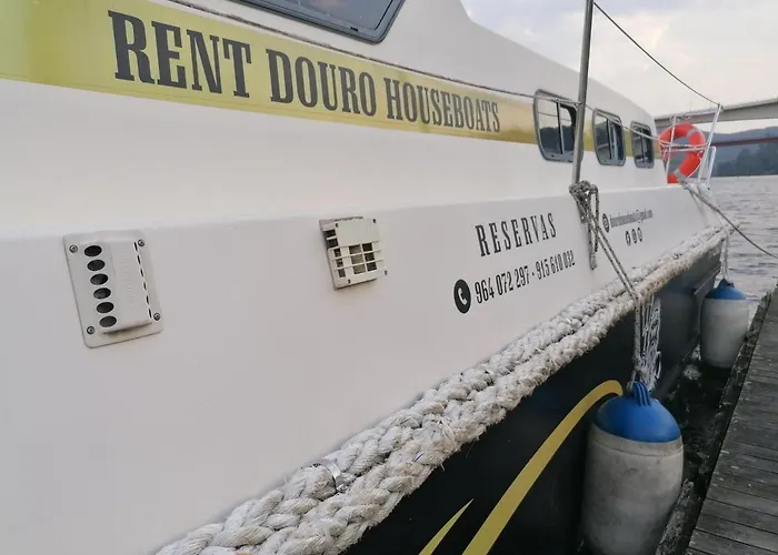 Douro Houseboats Botel