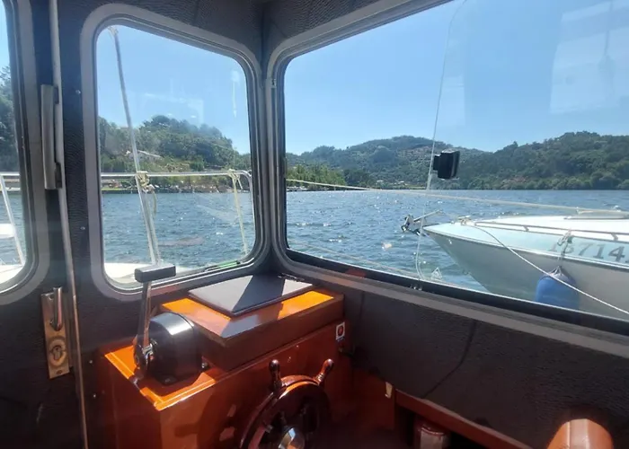 Botel Douro Houseboats *